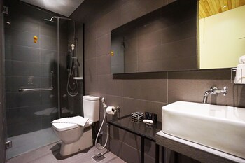 chaos boutique hotel kuala lumpur