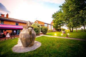 les ecuries de la tour