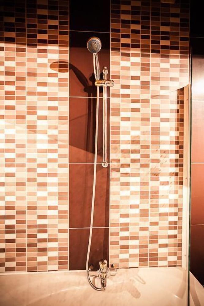 les ecuries de la tour