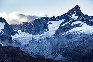 Riffelhaus 1853,Visp>>Swiss Alps,4 star