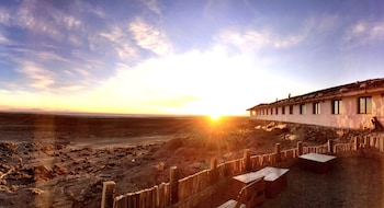 hotel de sal luna salada