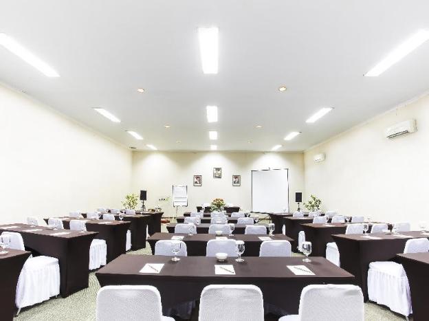 primebiz hotel karawang