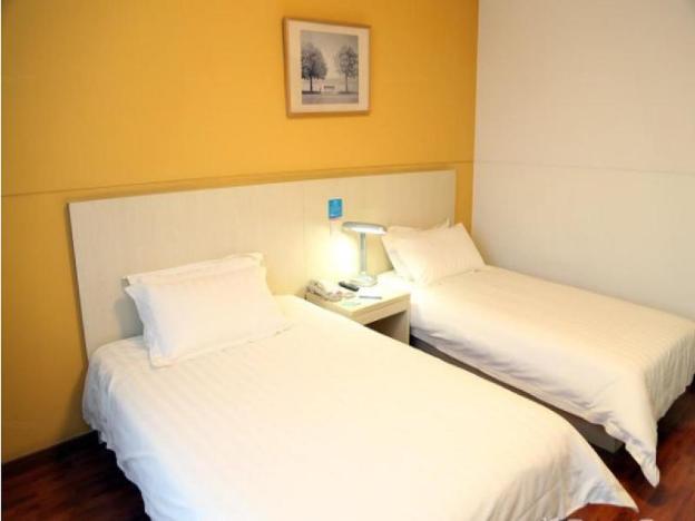 jinjiang inn central wuxi train station