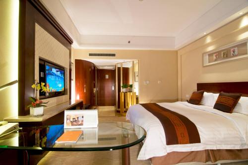 plaza hotel yuyao