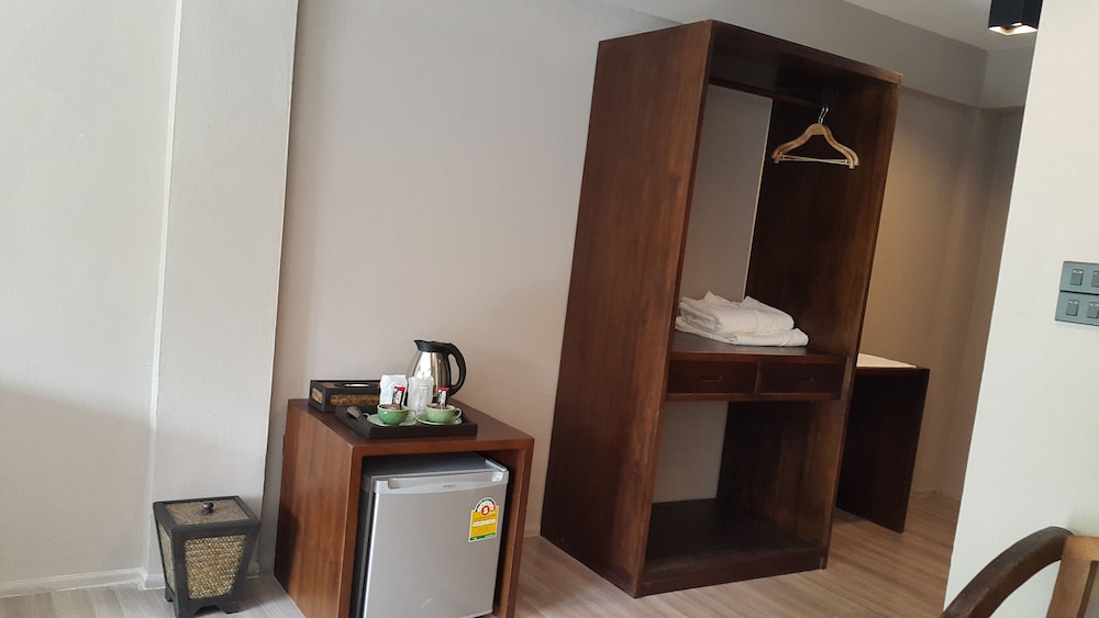 big tree old town hotel