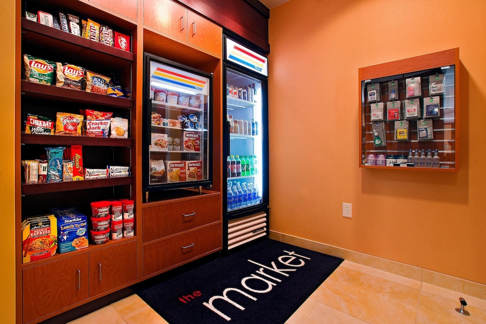 fairfield inn and suites san antonio alamo plaza convention center