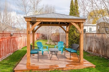 lakeside villa and nordic spa