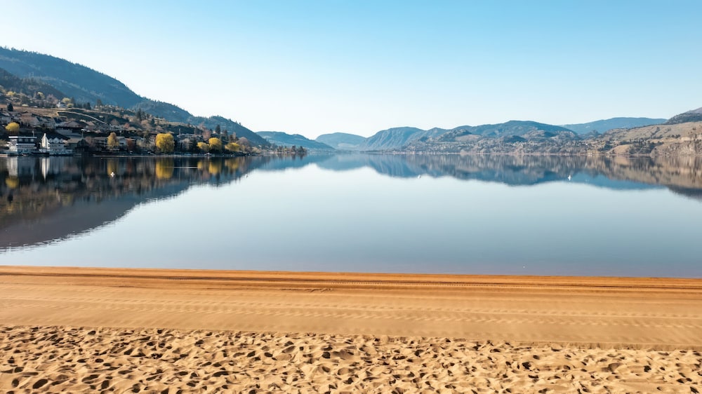 lakeside villa and nordic spa