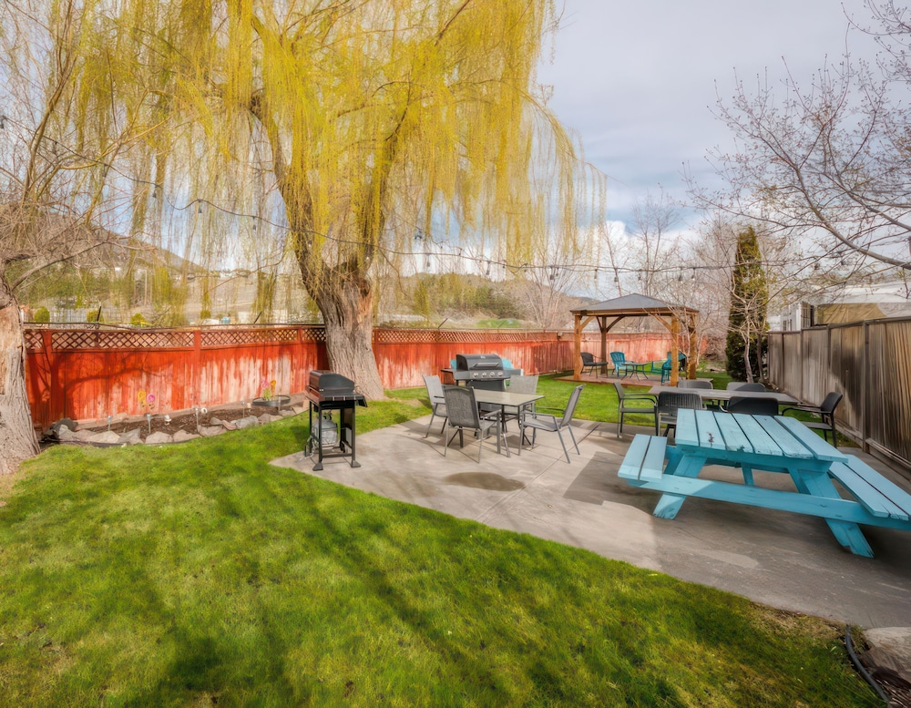 lakeside villa and nordic spa