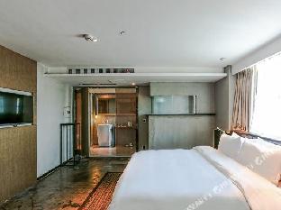 time tunnel designer hotel