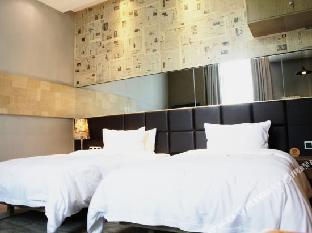 time tunnel designer hotel