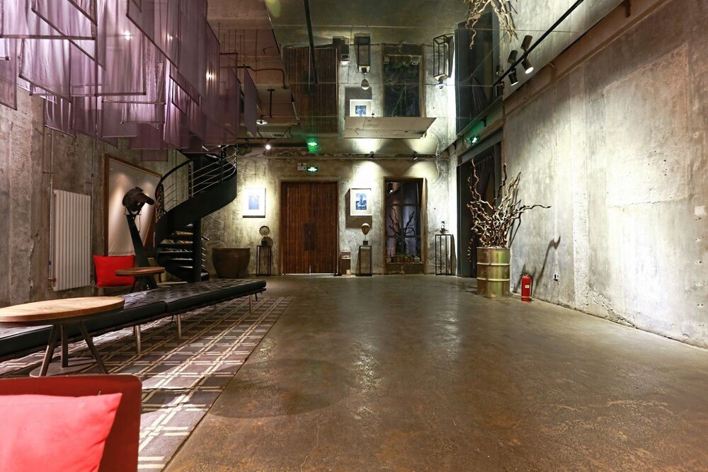 time tunnel designer hotel