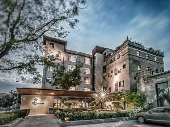 time tunnel designer hotel