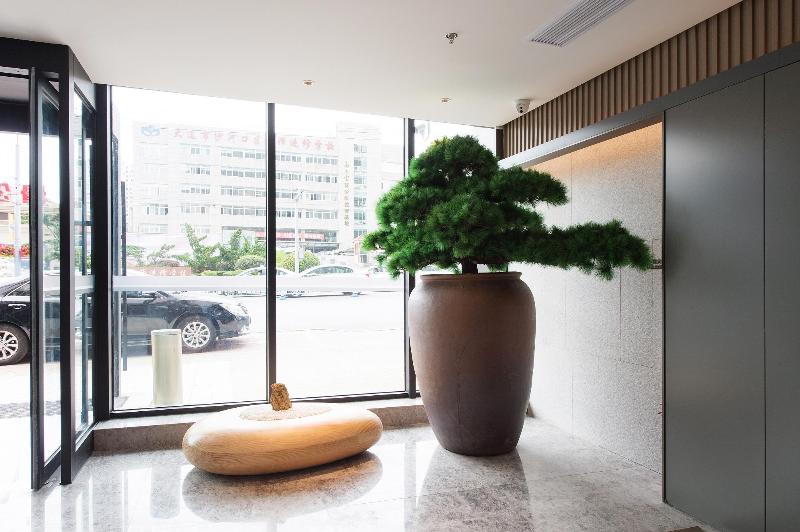 ji hotel dalian xian road