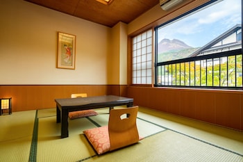 yufuin yawaraginosato yadoya