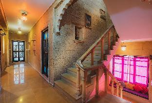 the golden house