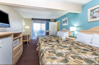 howard johnson by wyndham santa cruz beach boardwalk