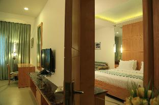 dhanalakshmi srinivasan hotel