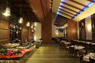 dhanalakshmi srinivasan hotel