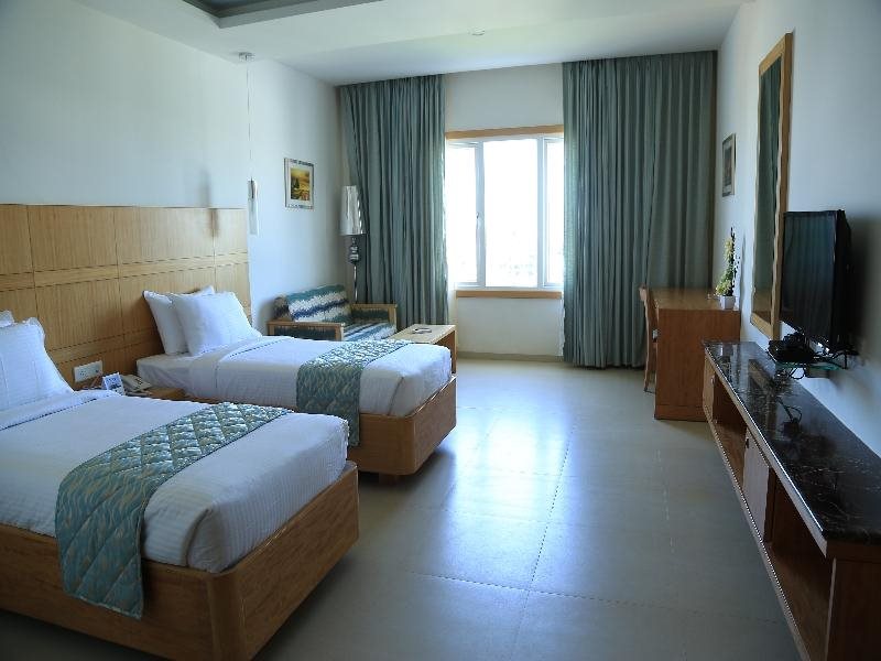 dhanalakshmi srinivasan hotel