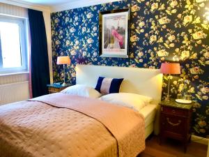 hotel ashleys garden