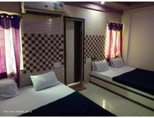 hotel shiv sasdan