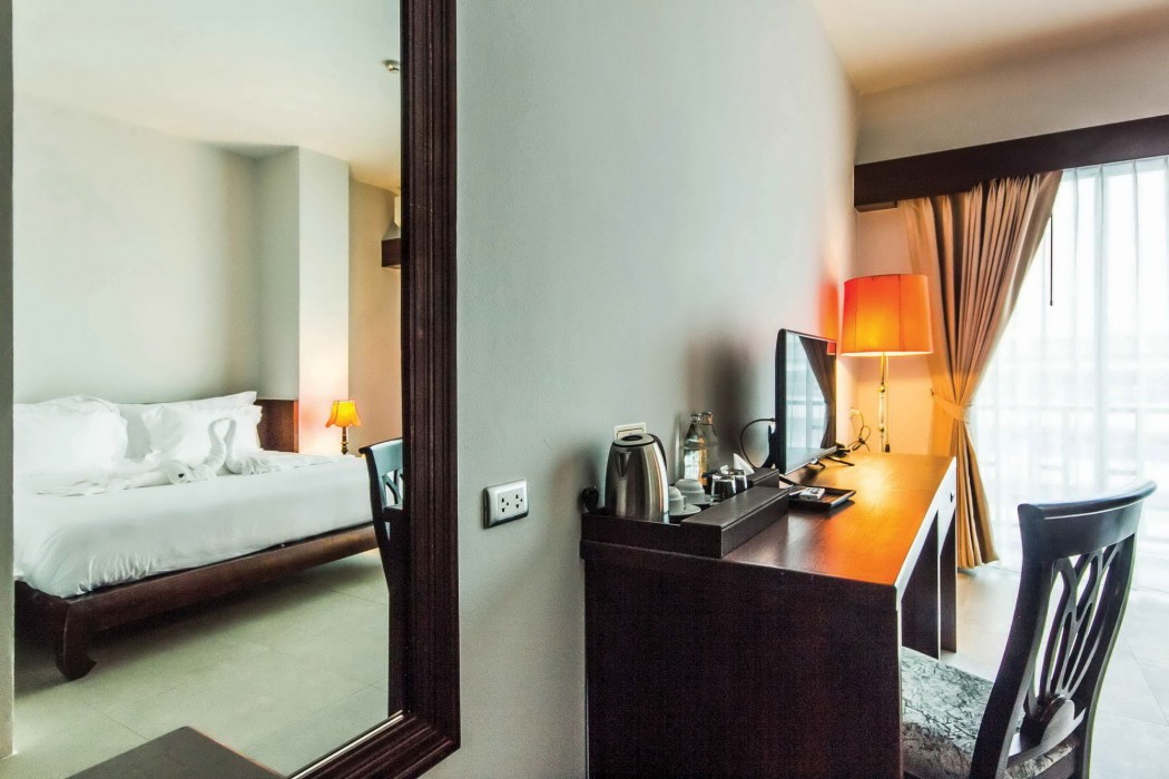 the bridge residence hotel