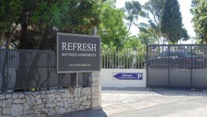 refresh boutique apartments