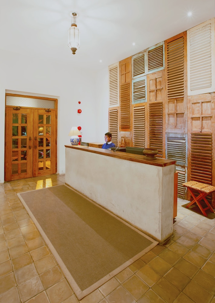adhisthana hotel