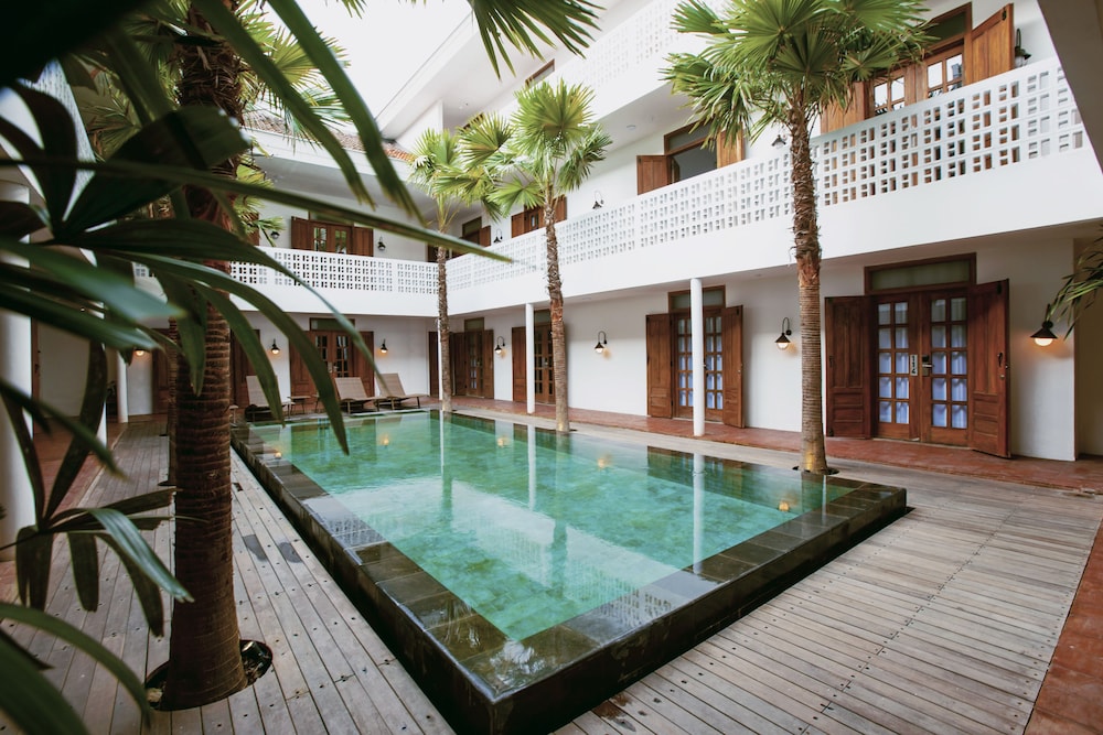 adhisthana hotel