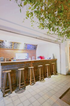 Adhisthana Hotel,Mergangsan>>Magelang,3 star