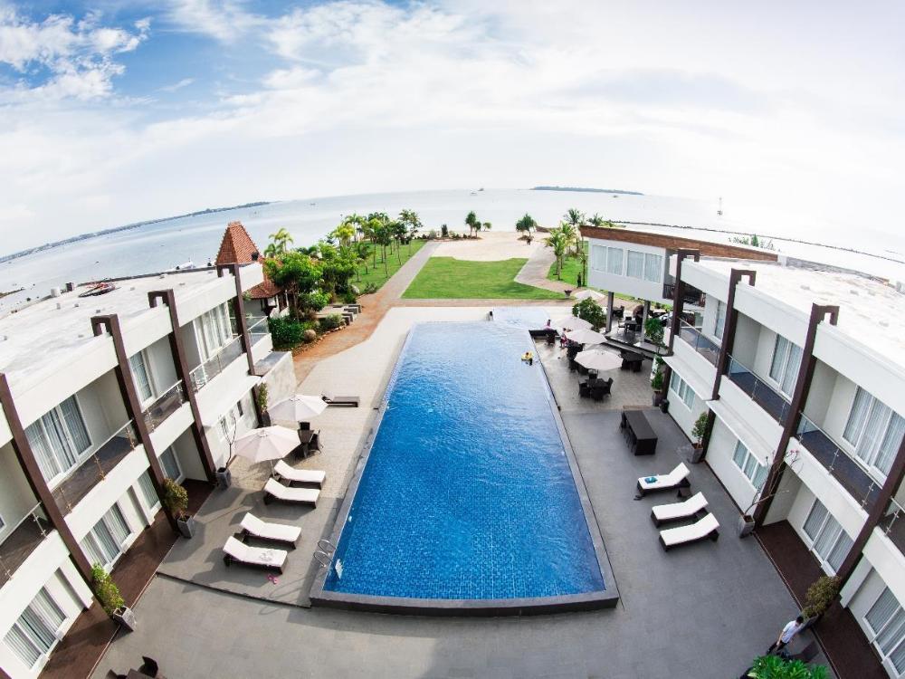 dseason premiere hotel