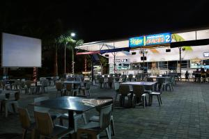 aviari hotel