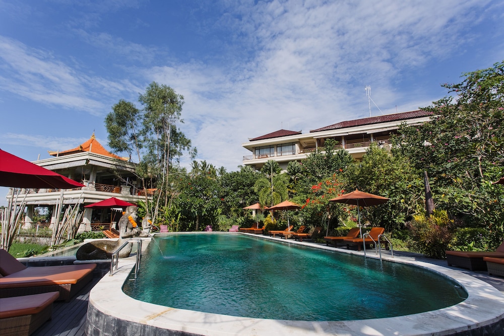 om ham retreat and resort