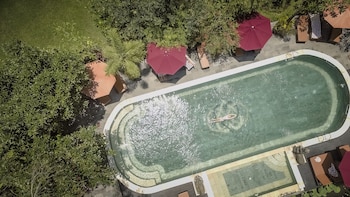 om ham retreat and resort