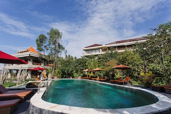 om ham retreat and resort
