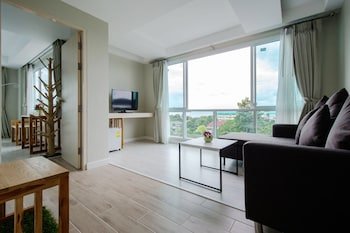 prachuap grand hotel