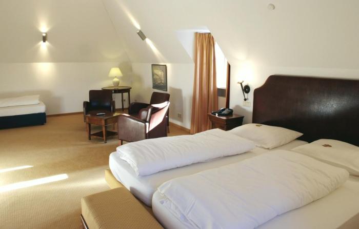 hotel and gasthaus backmulde