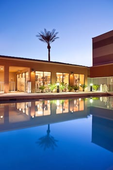 courtyard by marriott scottsdale old town