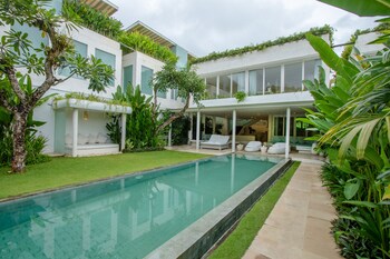 eden the residence at the sea seminyak