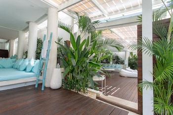 eden the residence at the sea seminyak