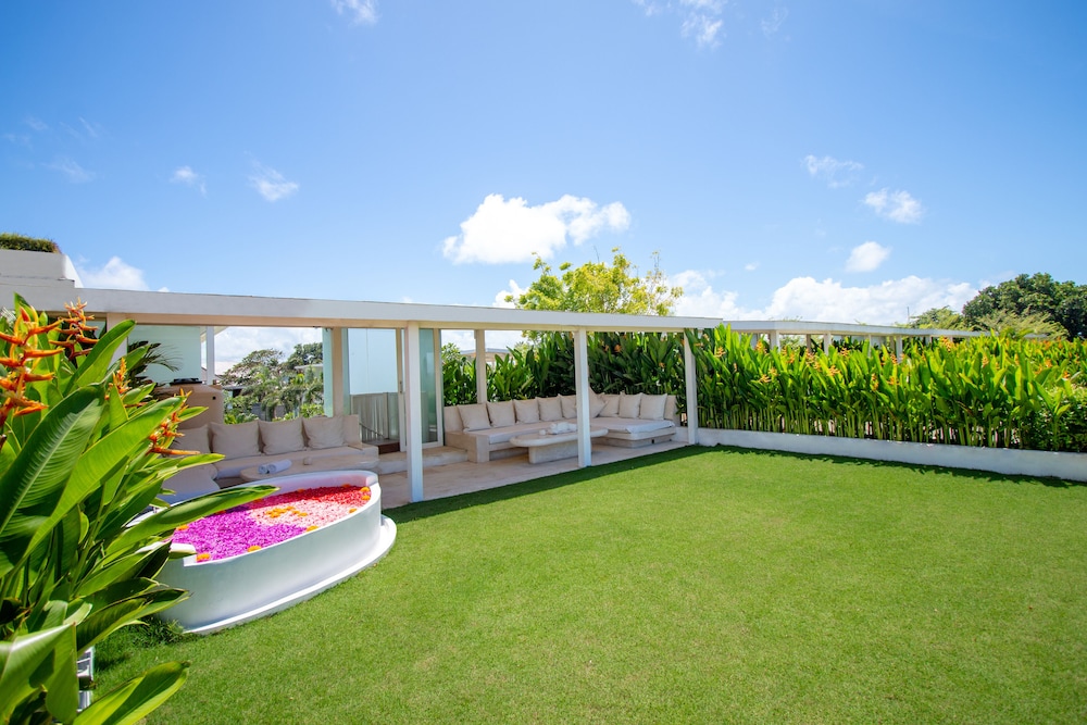 eden the residence at the sea seminyak