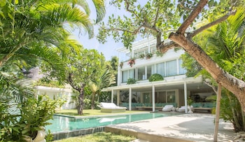 eden the residence at the sea seminyak