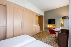 Novotel Suites Mall Avenue Dubai,Near Mall Of The Emirates,3 star