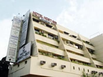 host inn mumbai airport