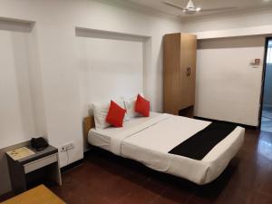 host inn mumbai airport