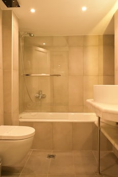 Hotel Atlanta,Western Greece>>Patras,2 star