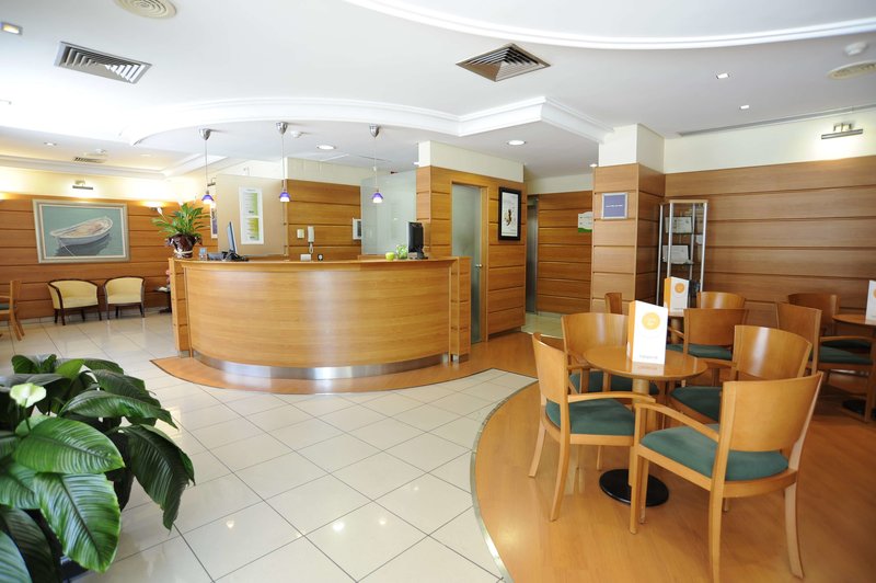 travelodge alicante puerto