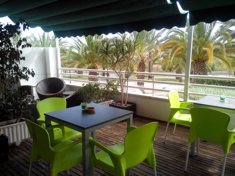 travelodge alicante puerto