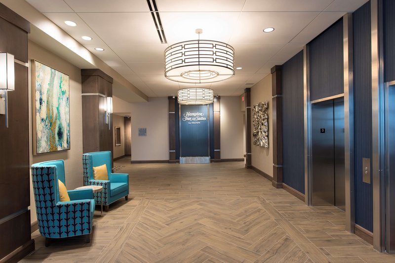 hampton inn and suites grand rapids downtown